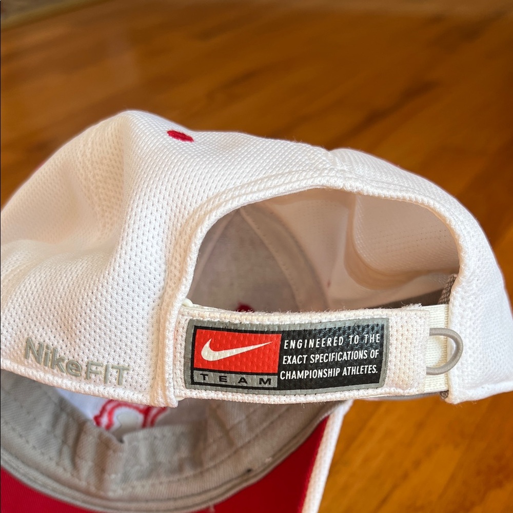 Nike Boston Red Sox Baseball Hat - Picture 4 of 9